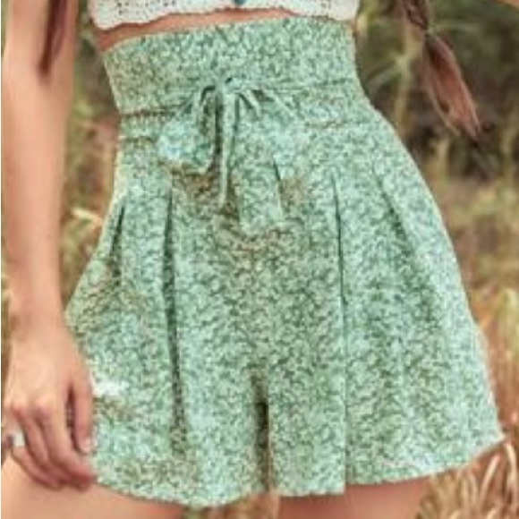 Green & Red Summer shorts bundle - Picture 2 of 5